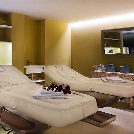 Free Wellness Rodinny Daniela Anenske Udoli هاراشوف